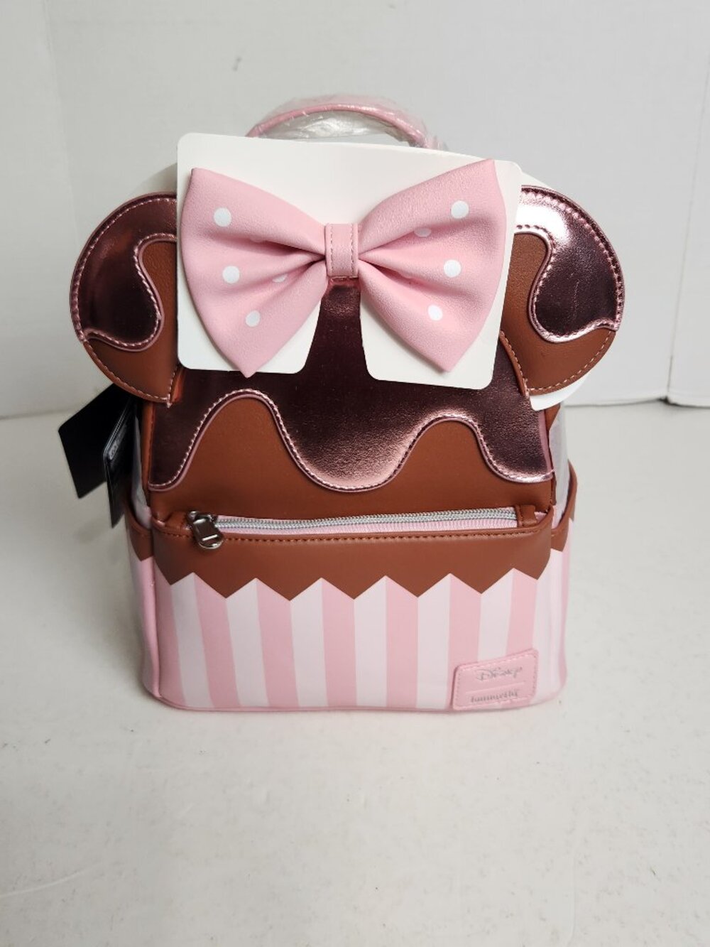 NWT Loungefly Disney Minnie Mouse Strawberry Chocolate Cupcake Mini Backpack